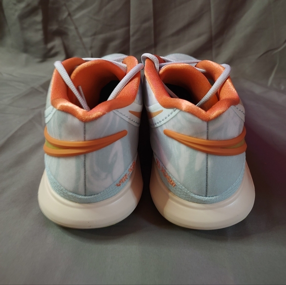 Nike Kyrie 8 glacier blue - Picture 4 of 5